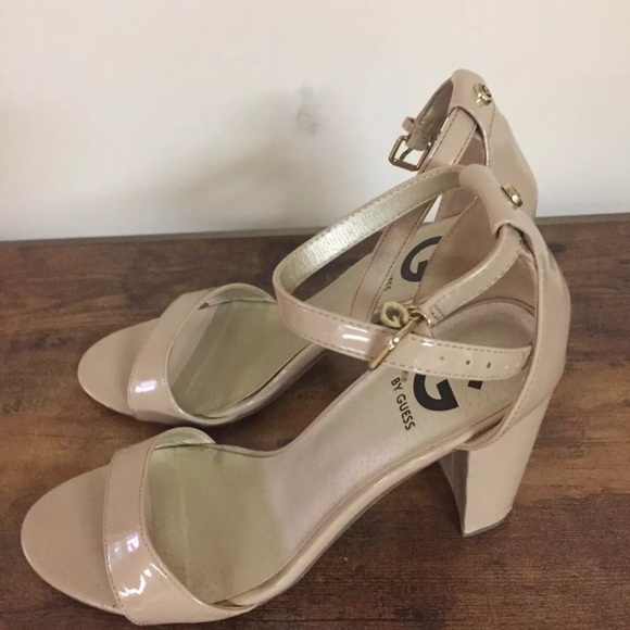by Guess women's patent leather heeled sandals - Picture 2 of 5